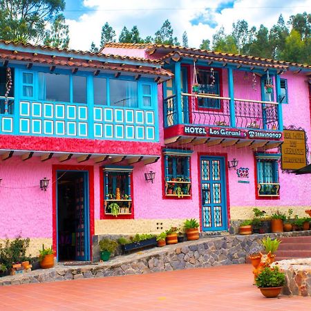 Hotel Los Geranios Дуитама Экстерьер фото