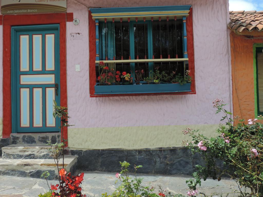 Hotel Los Geranios Дуитама Экстерьер фото