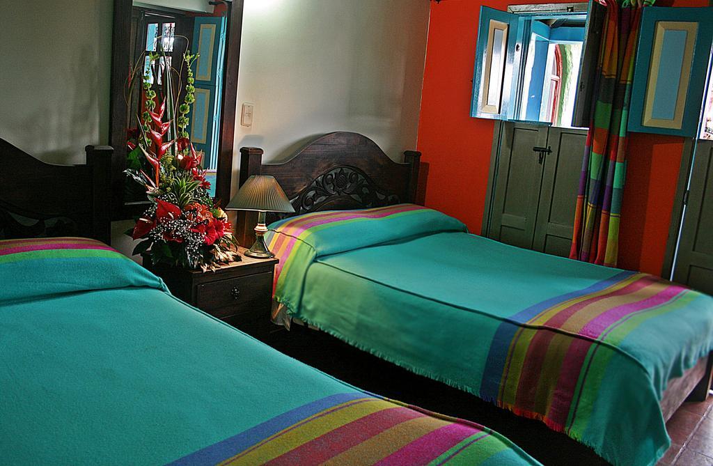 Hotel Los Geranios Дуитама Номер фото