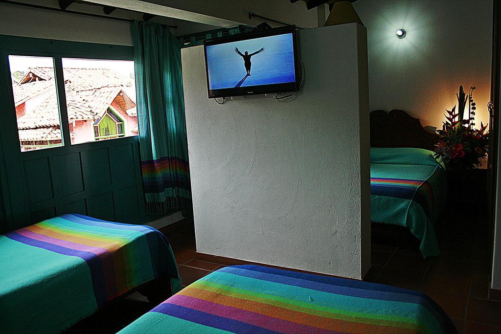 Hotel Los Geranios Дуитама Номер фото